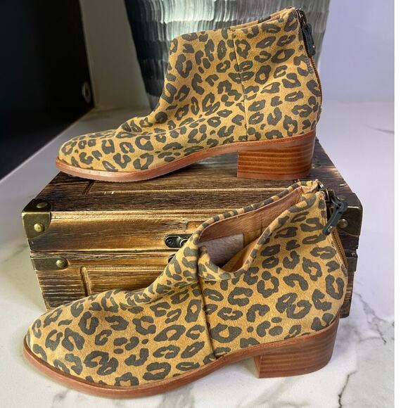 Soludos Leopard Print Suede Leather Booties - Picture 4 of 8
